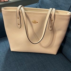 Coach shoulder bag